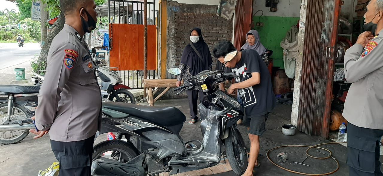 Jelang Nataru, Polres Lamongan Beri Himbauan dan Edukasi Pemilik Bengkel Modifikasi Knalpot