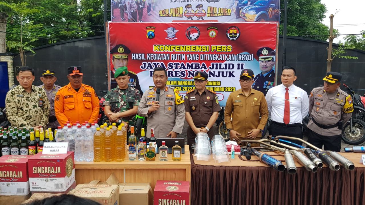 Ratusan Knalpot Brong dan Miras Dimusnahkan dalam Operasi Jayastamba II