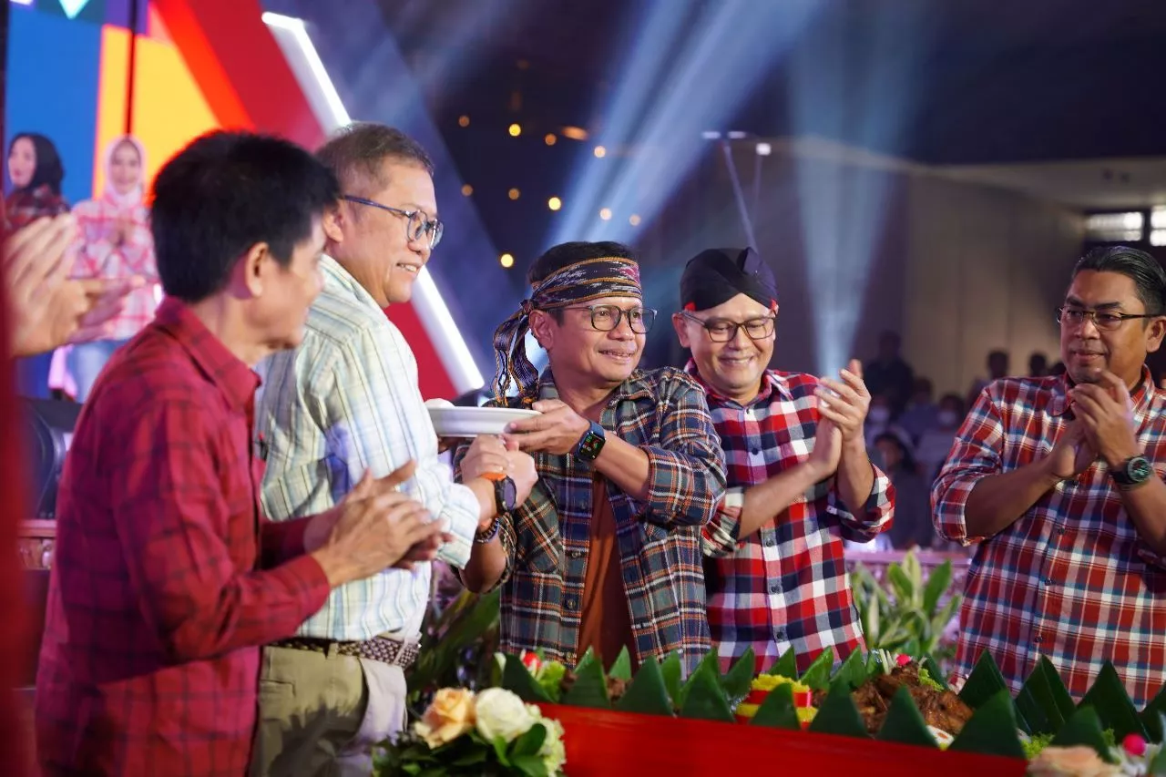 Satu Dekade Transformasi Semen Indonesia, Menjadi Penyedia Bahan Bangunan Terdepan di Regional