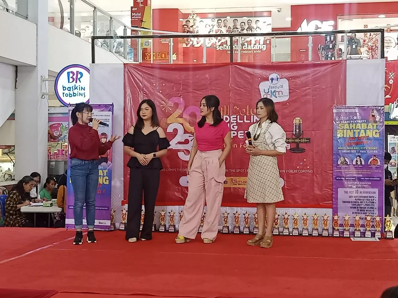 Audisi Ratna Koin Mencari Penyanyi Sahabat Bintang, Bersiap Pilih Calon Bintang Pilihanmu