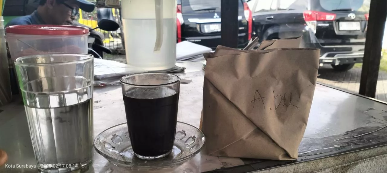 Hubungan Saling Untung Antara Sarju Dan Mbok Darmi