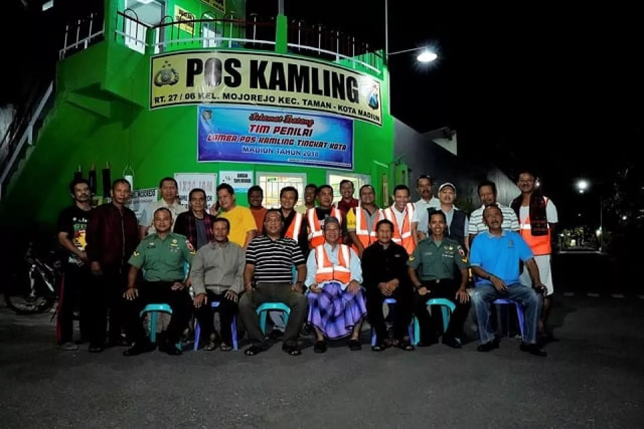 Kapolda Jatim Irjen. Pol. Toni Harmanto Gagas revitalisasi Omah Rembug Dan Siskamling
