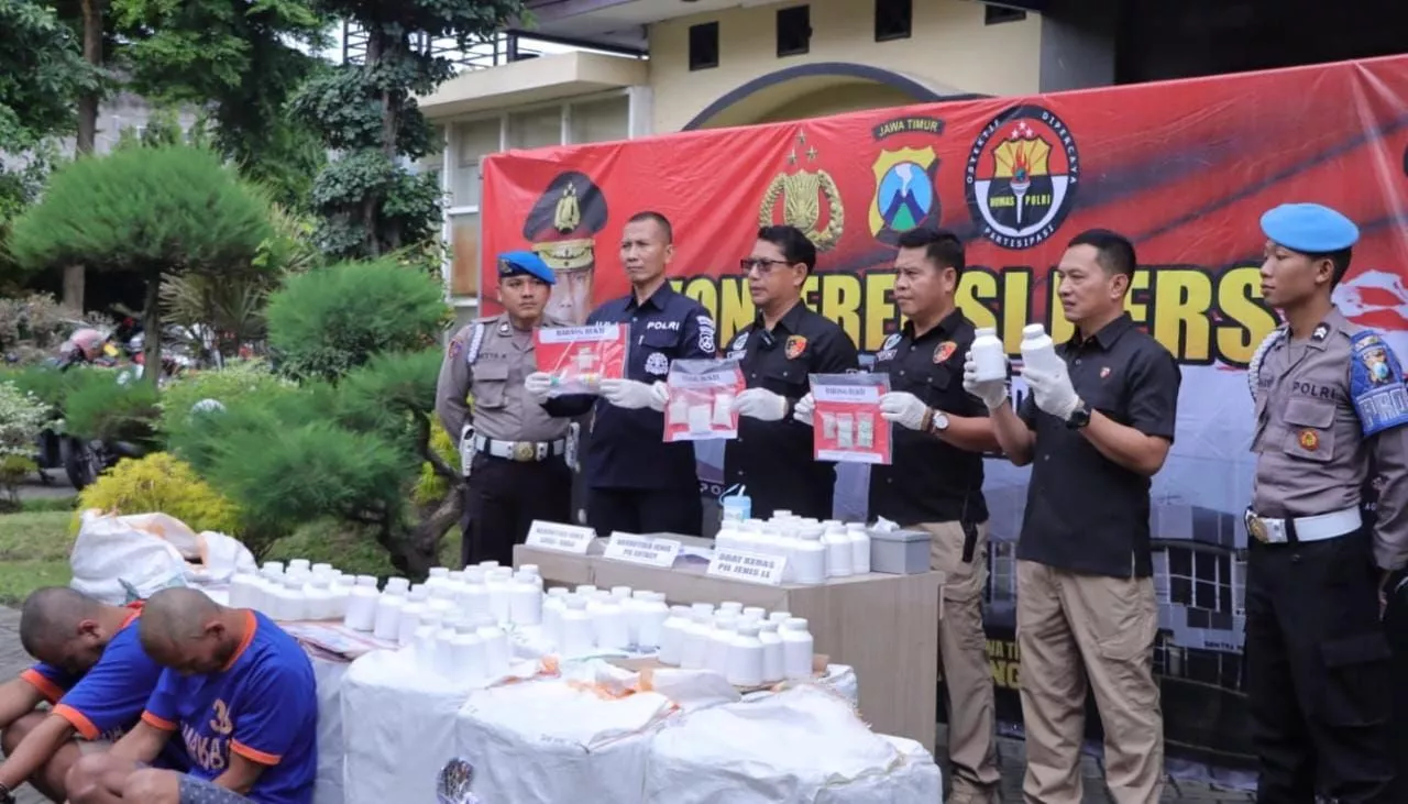 Tim Buser Satresnarkoba Polres Kediri Gerebek Rumah Kontrakan Bandar Narkoba
