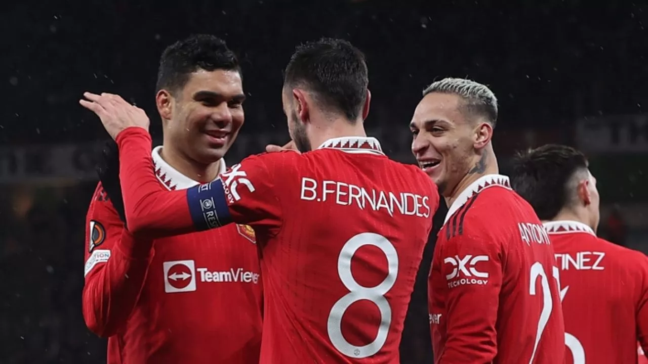 Manchester United Bangkit, Libas Real Betis 4-1