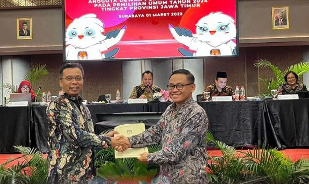 Bawaslu Jatim Awasi Rekapitulasi Hasil Verifikasi Faktual Kesatu Pencalonan Perseorangan Anggota DPD