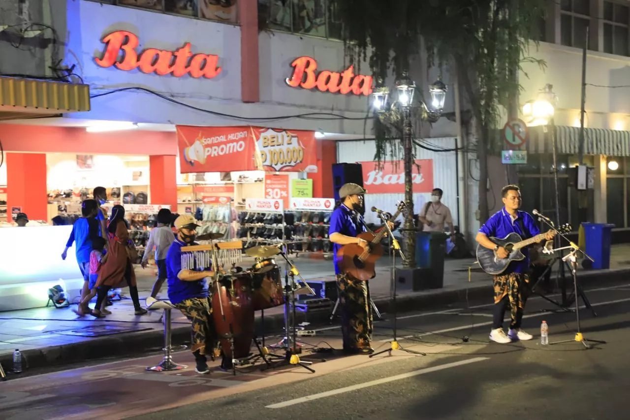 Tunjungan Romansa Menggeliat, Pasar Tunjungan Masih Mangkrak