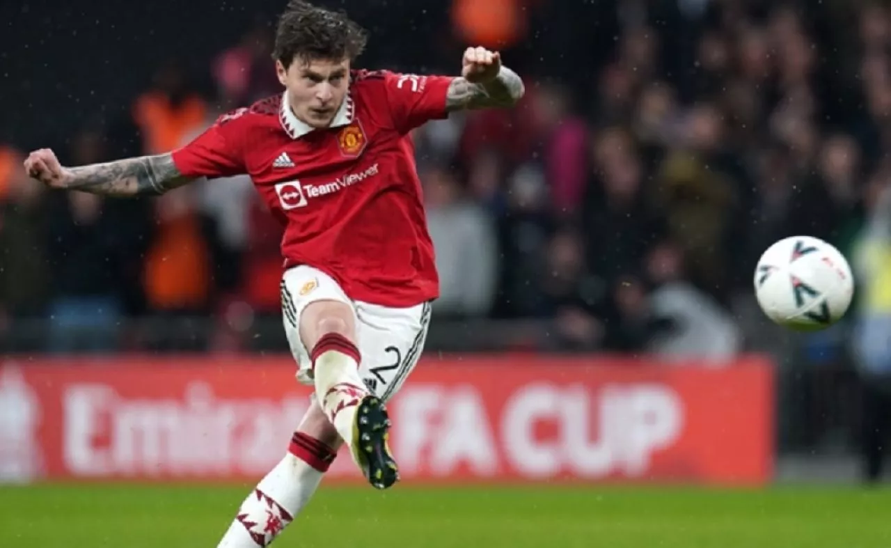 Panas, Manchester City vs Manchester United di Final Piala FA 2023