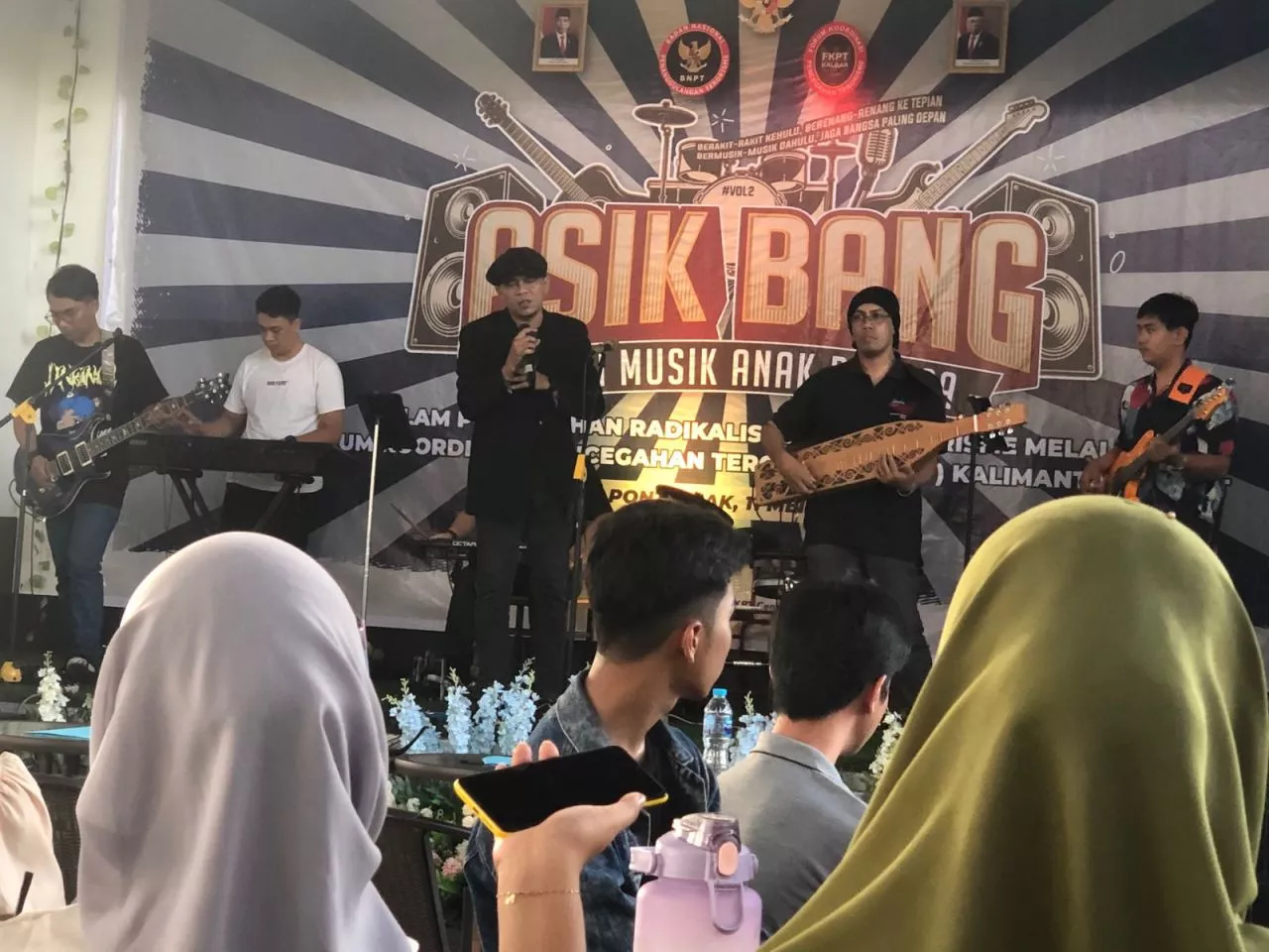 BNPT Bersama FKPT Kalimantan Barat Cegah Radikalisme, Ekstremisme Dan Terorisme Dengan ASIK Bang
