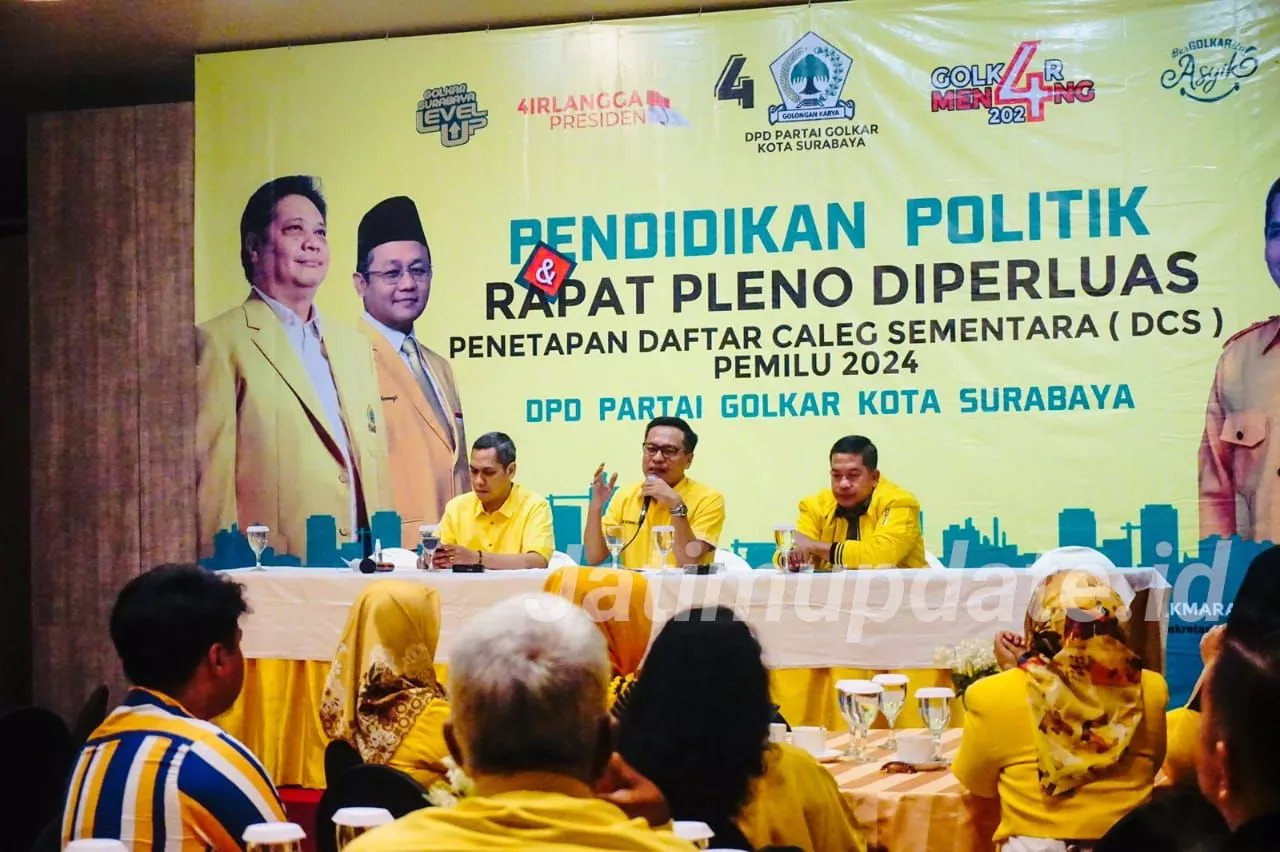 Short March ke KPU Surabaya, Partai Golkar Akan Lepas Puluhan Merpati