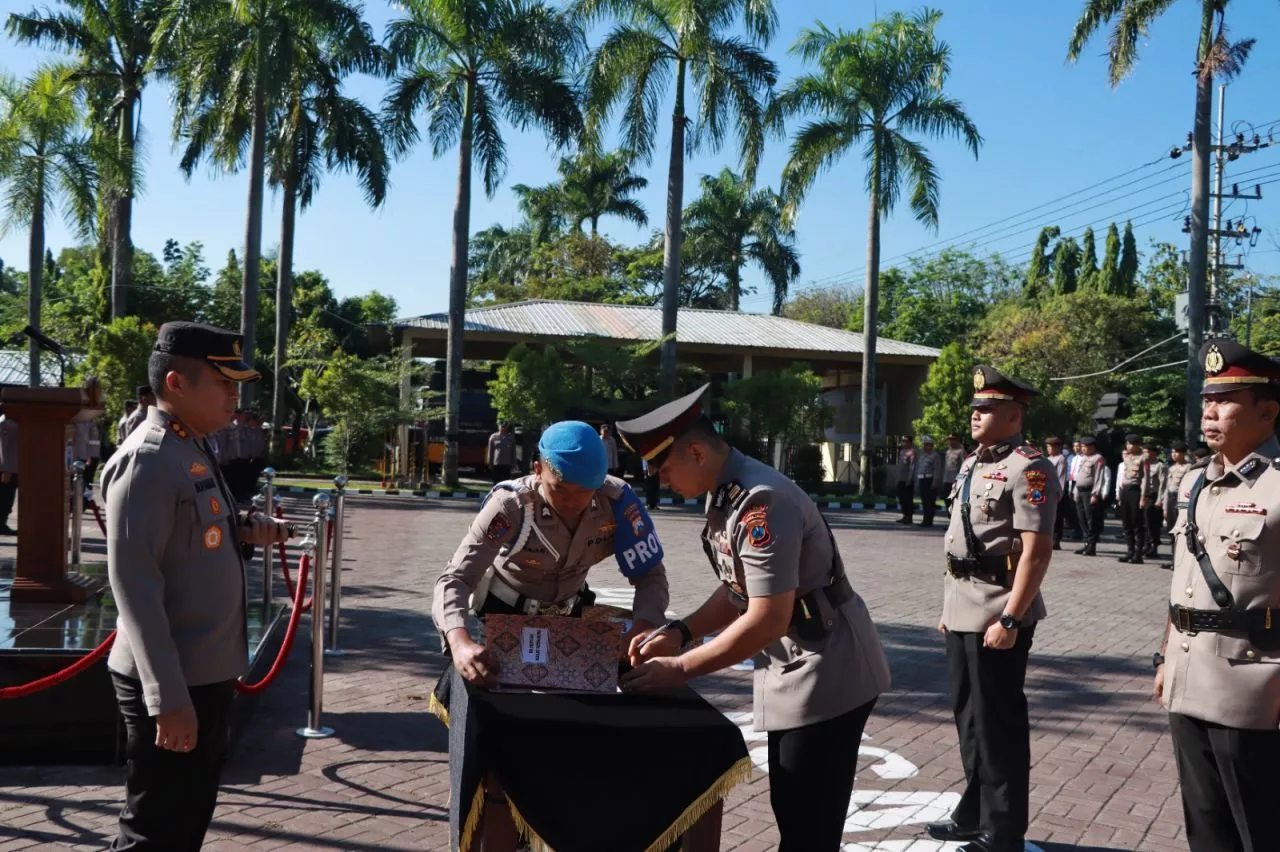 Mutasi Jabatan Kasat Reskrim dan Resnarkoba Polres Nganjuk Menuai Haru