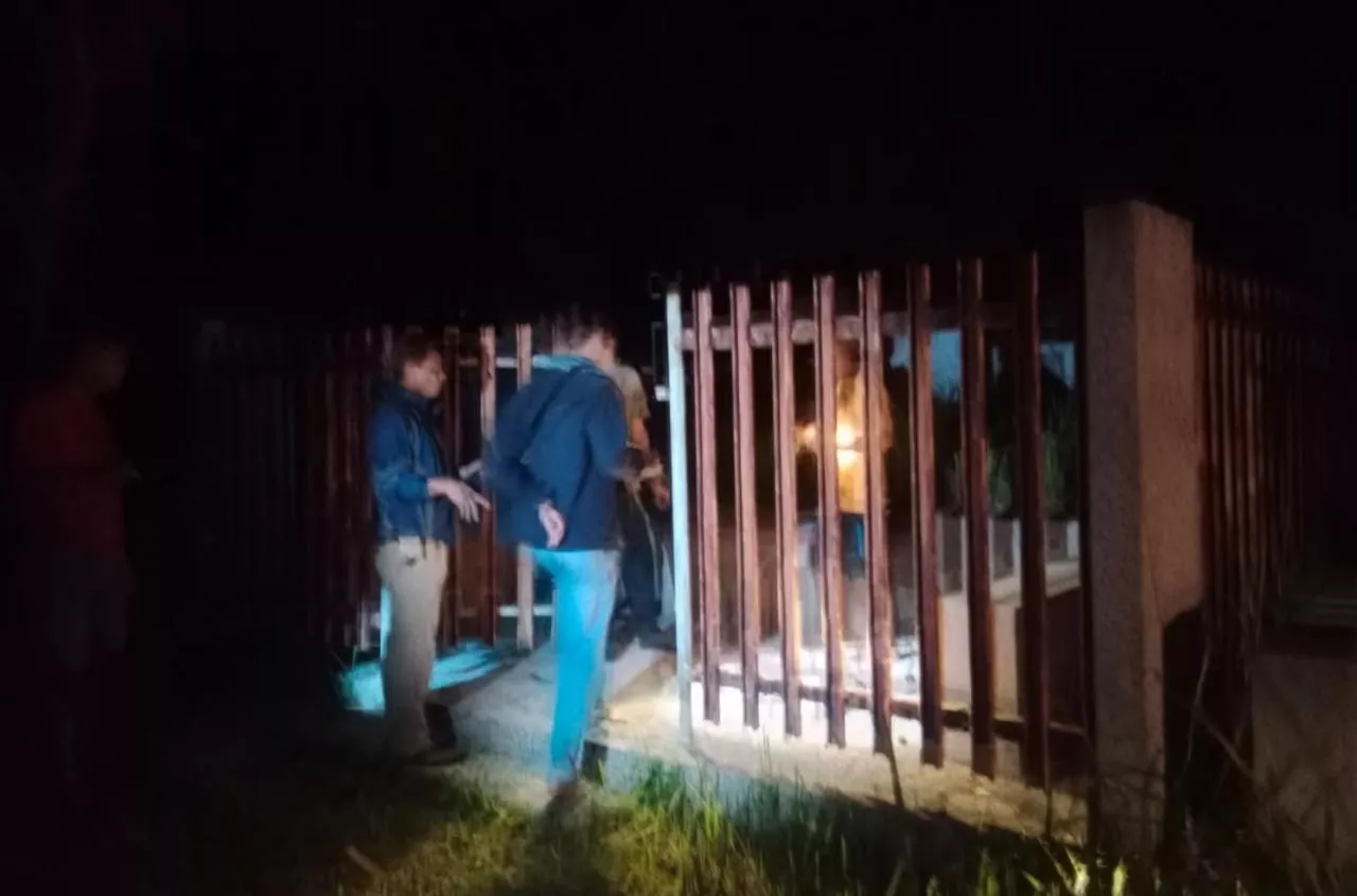 Curi Besi Pagar Makam Cina, Pria Asal Blitar Diamankan Polisi dan Warga