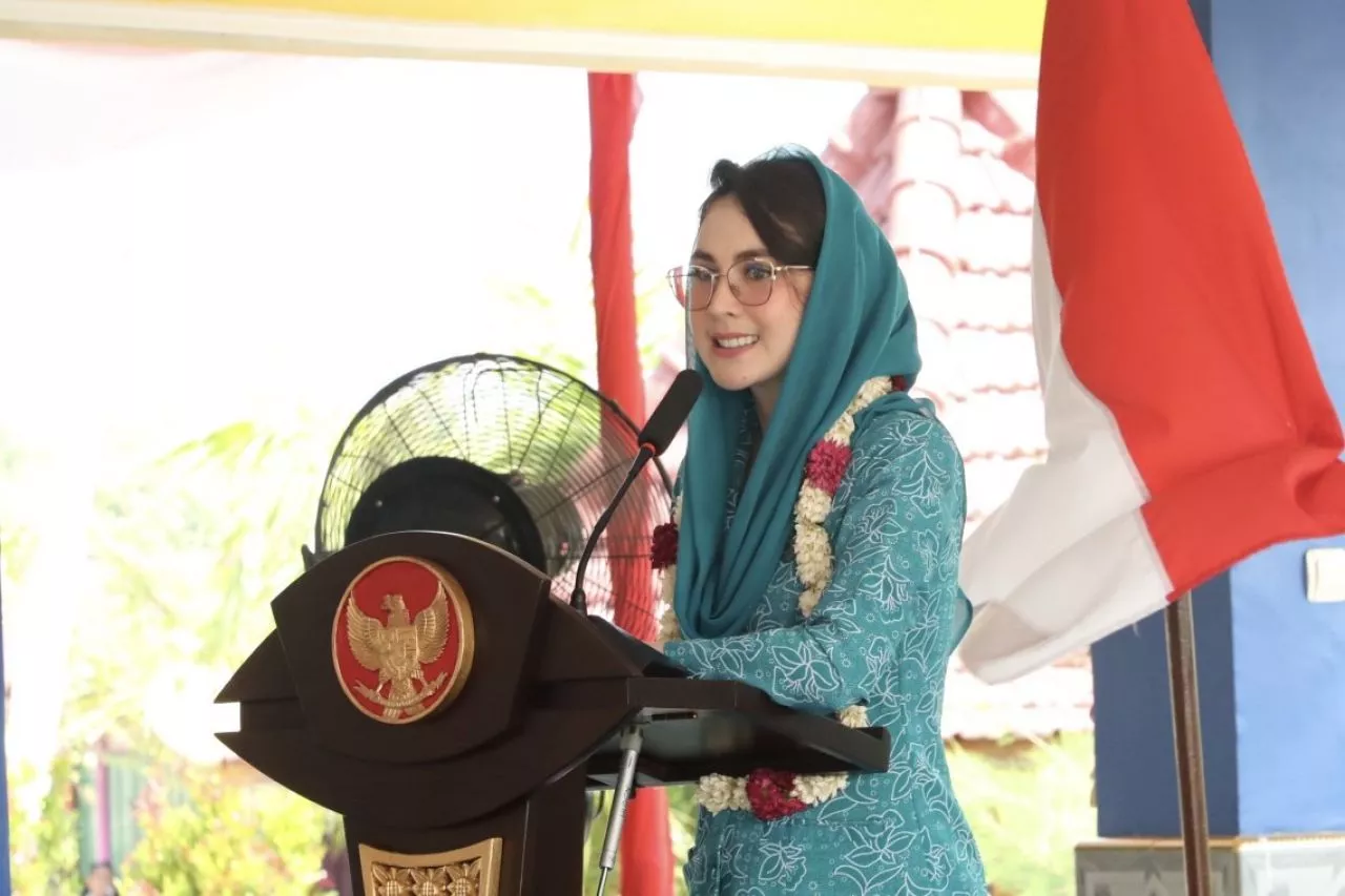 Arumi Bachsin Pompa Semangat Peserta Lomba Pelaksana Terbaik 10 Program Pokok PKK di Madiun