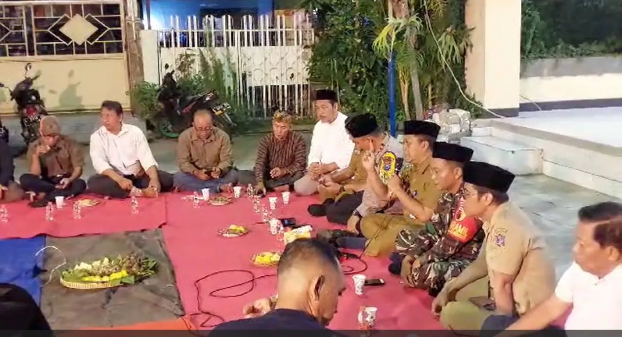 Ngopi Bersama Media dan Tokoh Wilayah Pakal dengan Tiga Pilar