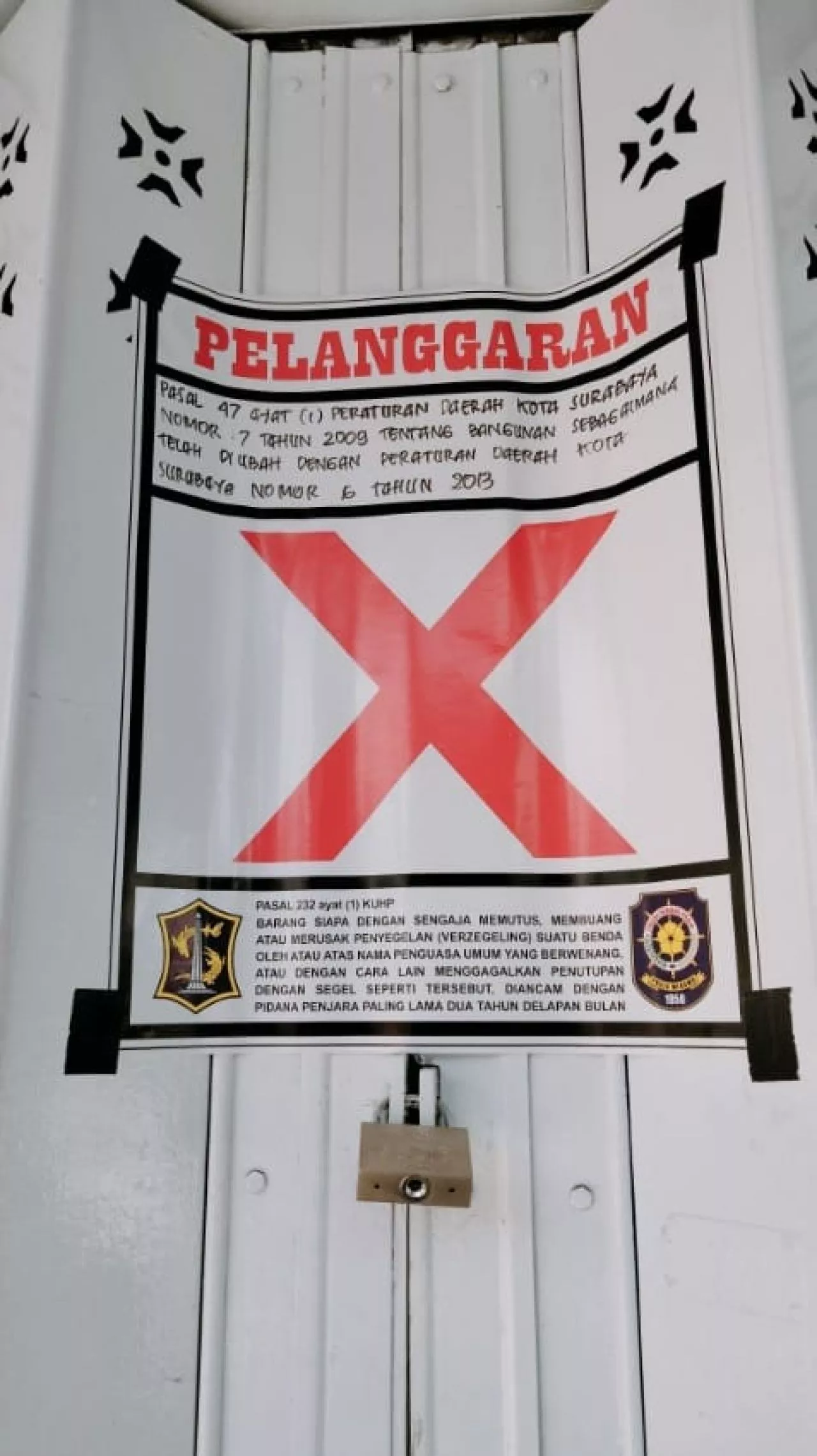 Cafe Lawson Disegel Satpol PP Karena Salahgunakan IMB