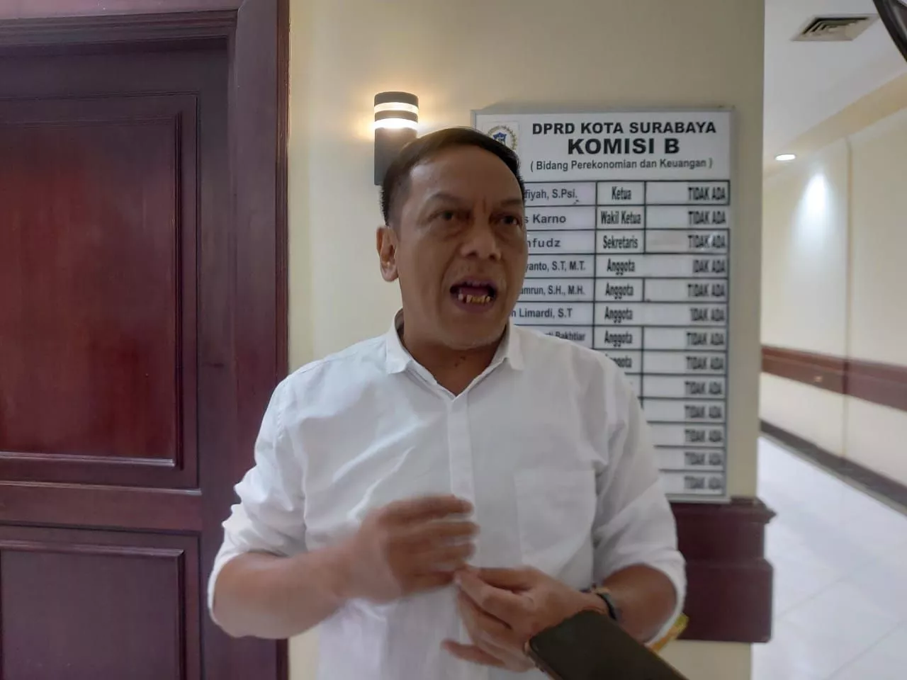 Pansus Pajak dan Retribusi Daerah Tolak Usulan Retribusi Rp500 Ribu Foto dan Video di Balai Pemuda