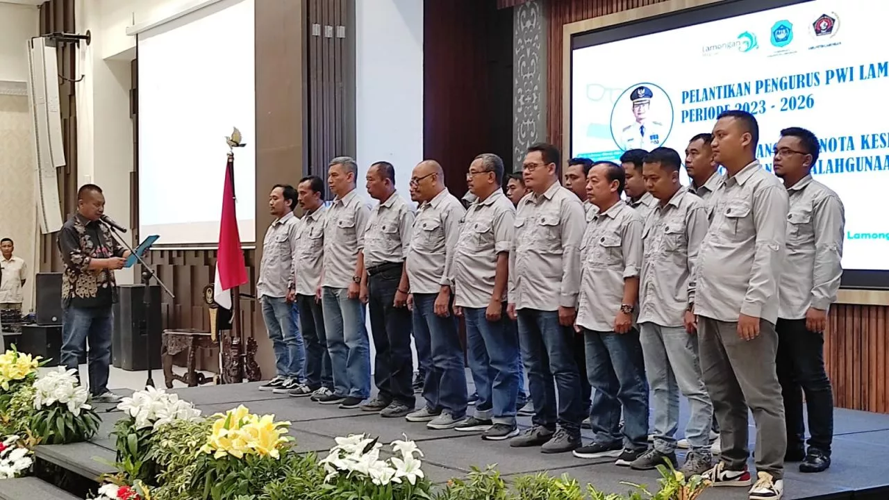 Pelantikan PWI Lamongan, Cegah Penyalahgunaan Profesi Wartawan