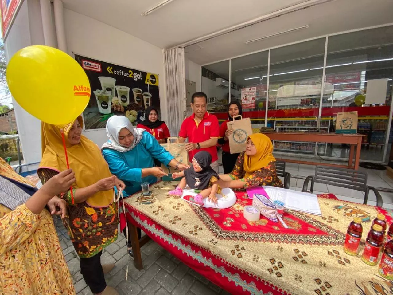 Bangun Generasi Unggul, Alfamart dan Zwitsal Gelar Posyandu di 32 Titik, Termasuk Tulungagung