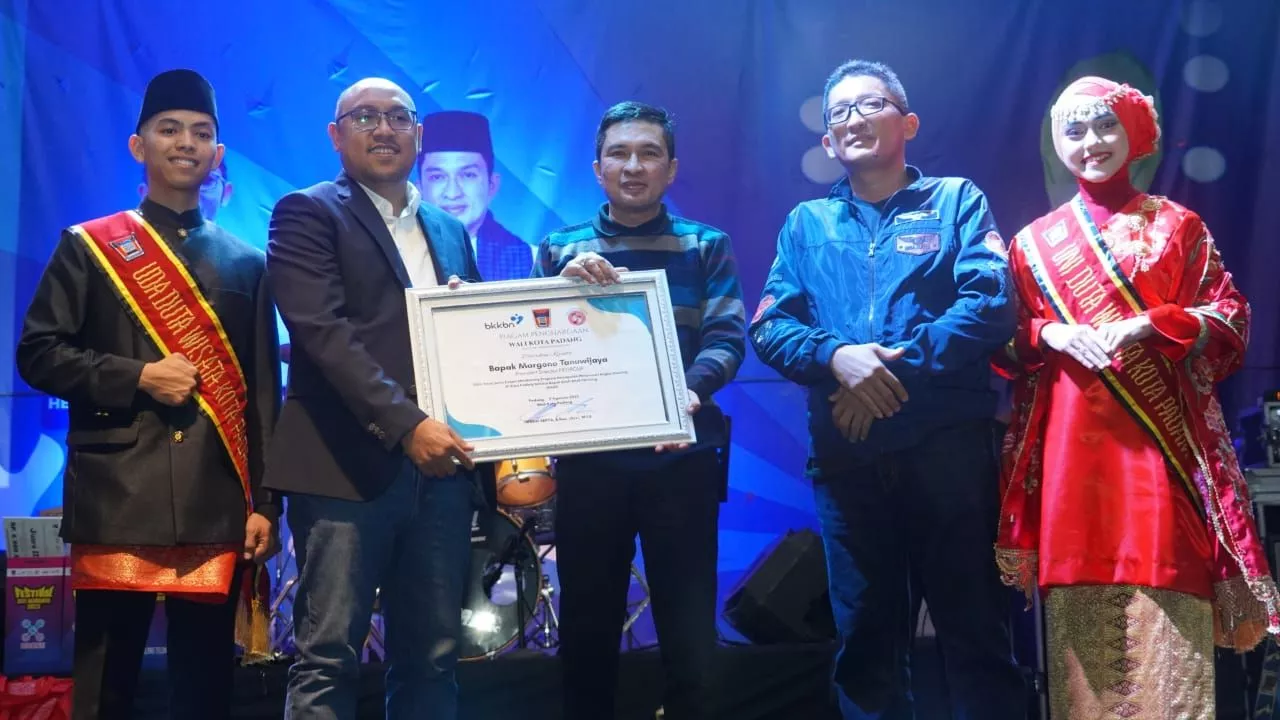 Dukung Pegentasan Stunting FIFGROUP Hadir di Kota Padang