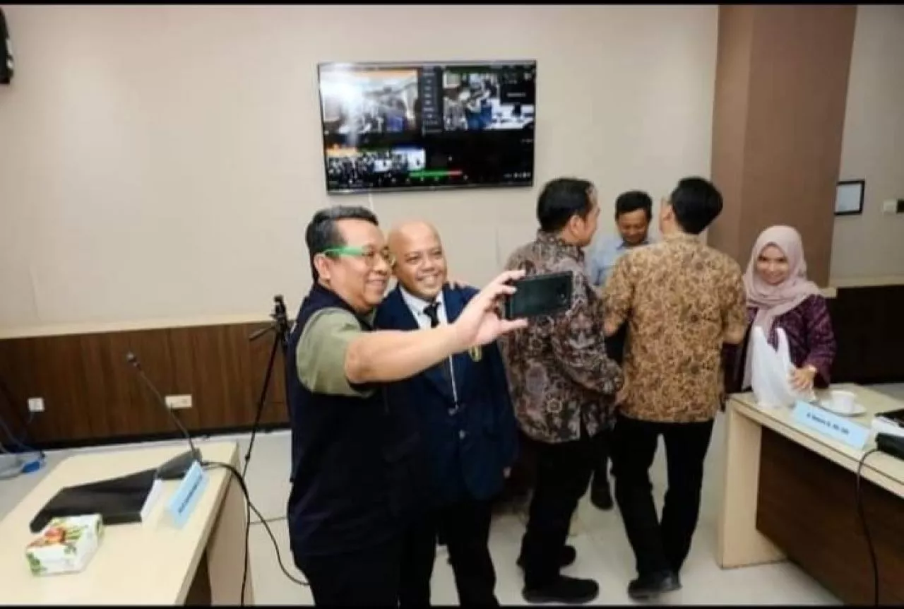 Ada Peran Orang Lain Atas Kesuksesan Kita