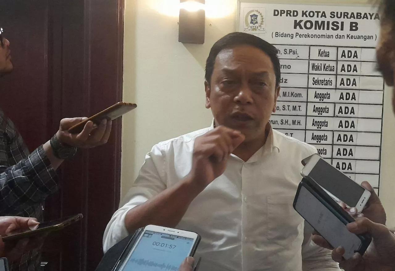 Akun IG Kebun Binatang Surabaya Diretas, Komisi B: BUMD Harus Preventif