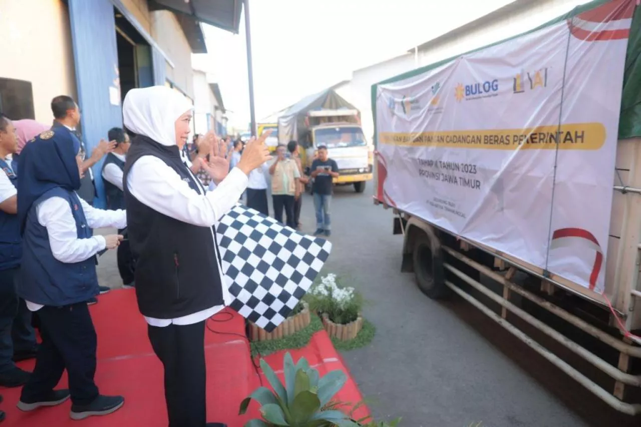 102 Ribu Ton Siap Didistribusikan Untuk 3,4 juta Keluarga Di Jawa Timur