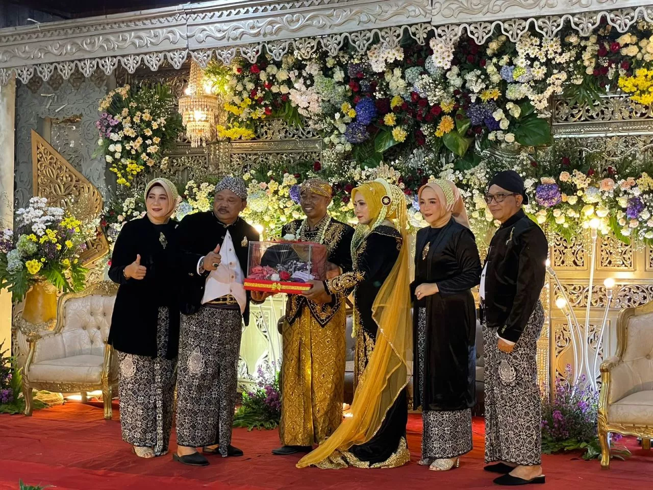 Bupati Nganjuk Mantu 48 Pasangan Nikah Masal