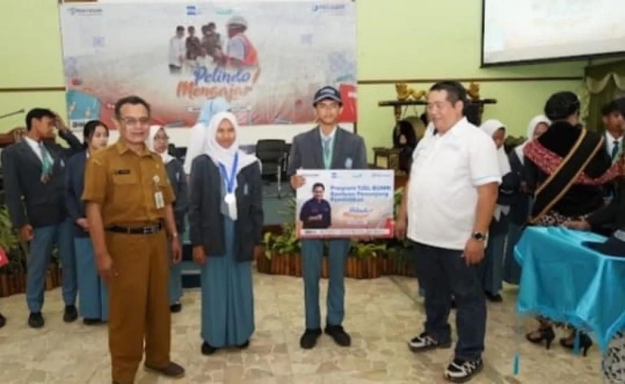 Pelindo Mengajar, PT TPS Beri Edukasi Dunia Kemaritiman Bagi Siswa-Siswi SMAN 2 Malang