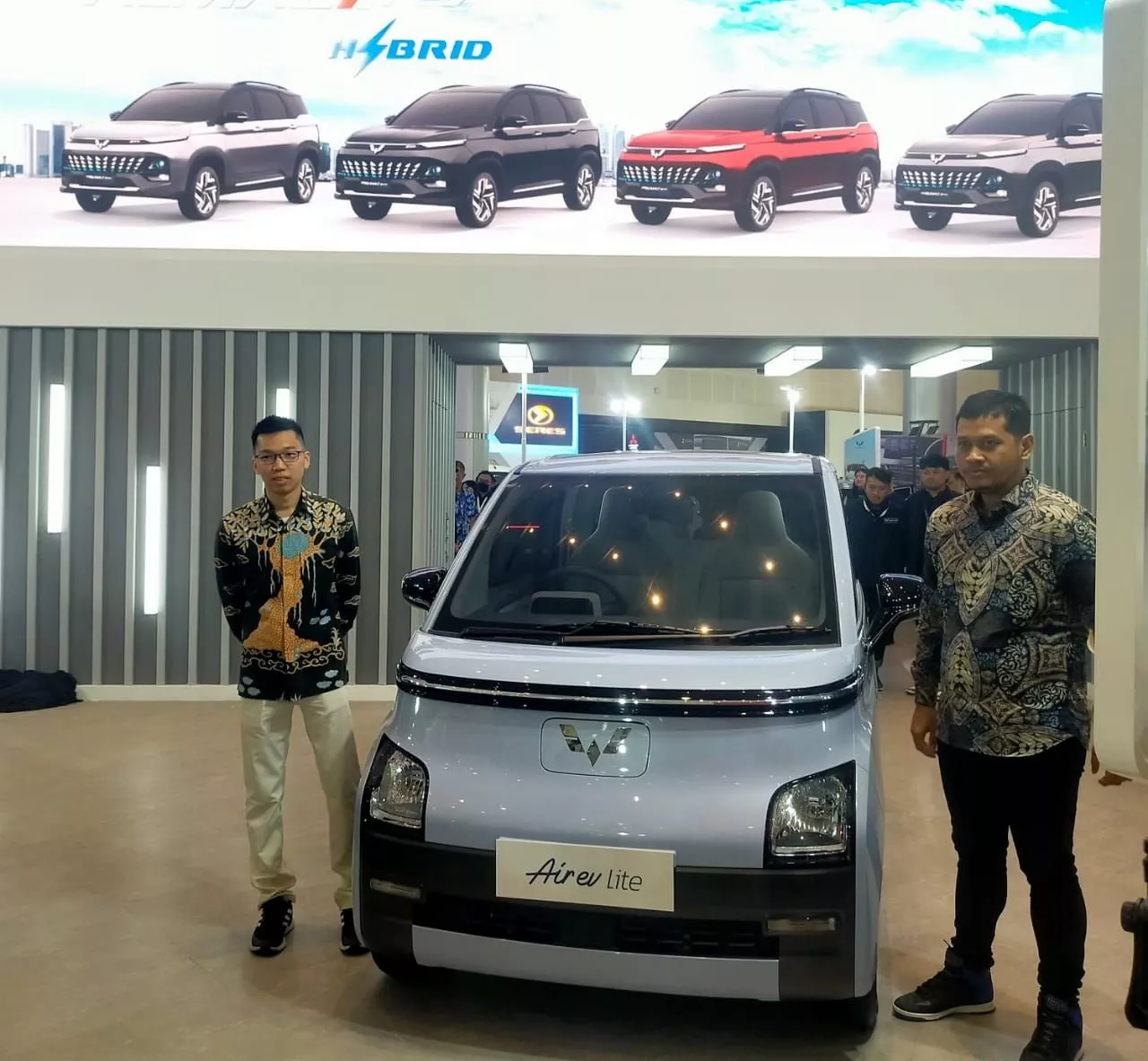 Pameran GIIAS 2023 Surabaya Wuling Motors Kenalkan Mobil Listrik Terbaru Air Ev Lite