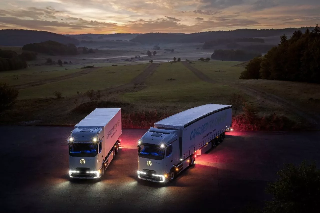 Mercedes-Benz Trucks Luncurkan Truk Listrik Jarak Jauh eActros 600
