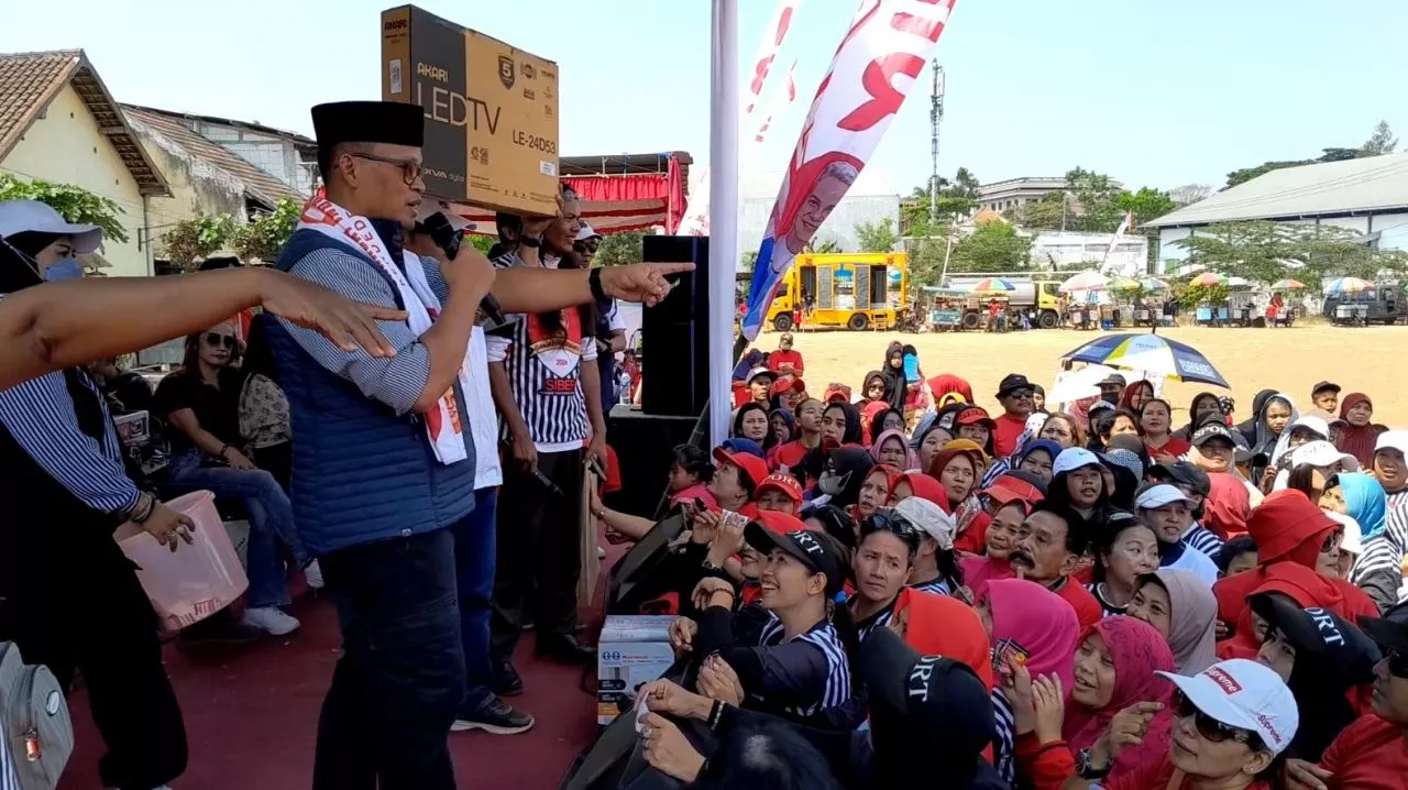 Sosialisasi Ganjar-Mahfud, Barisan Relawan SIBER Gelar Aksi Sosial di Malang