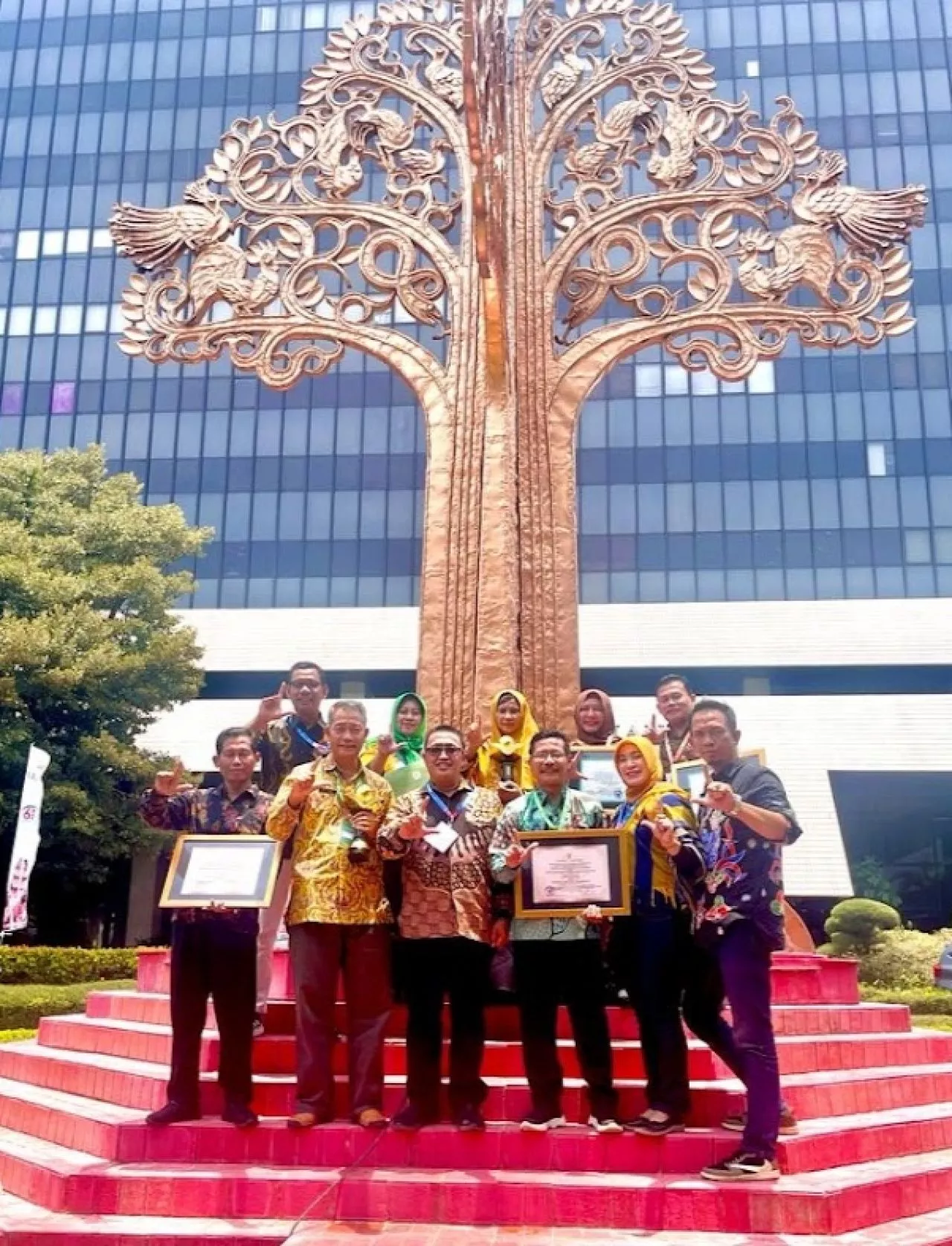 Jos, 4 Sekolah di Lamongan Raih Penghargaan Adiwiyata Nasional Dan Mandiri 2023