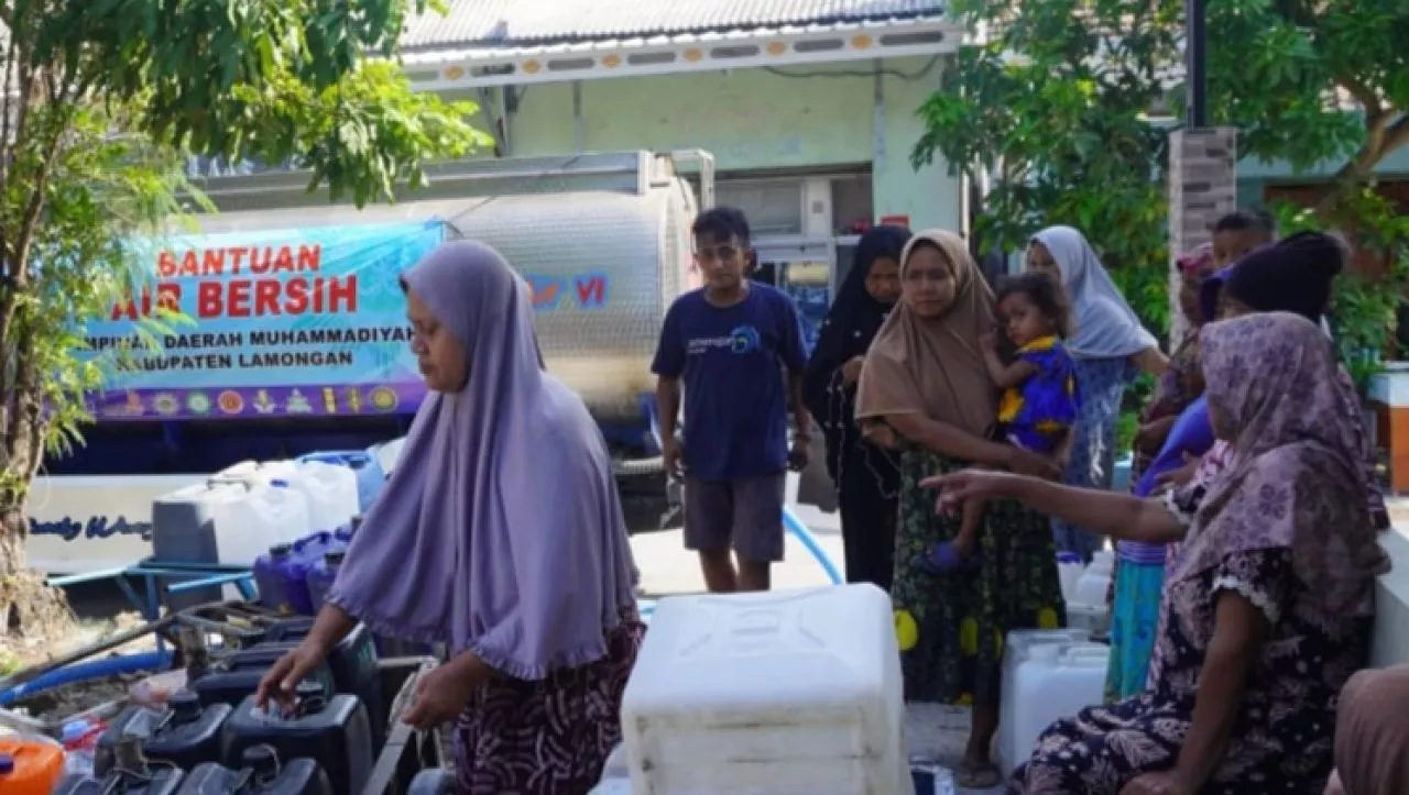 Muhammadiyah Lamongan Peduli, Bantu Salurkan Air Bersih untuk Warga Terdampak Kekeringan