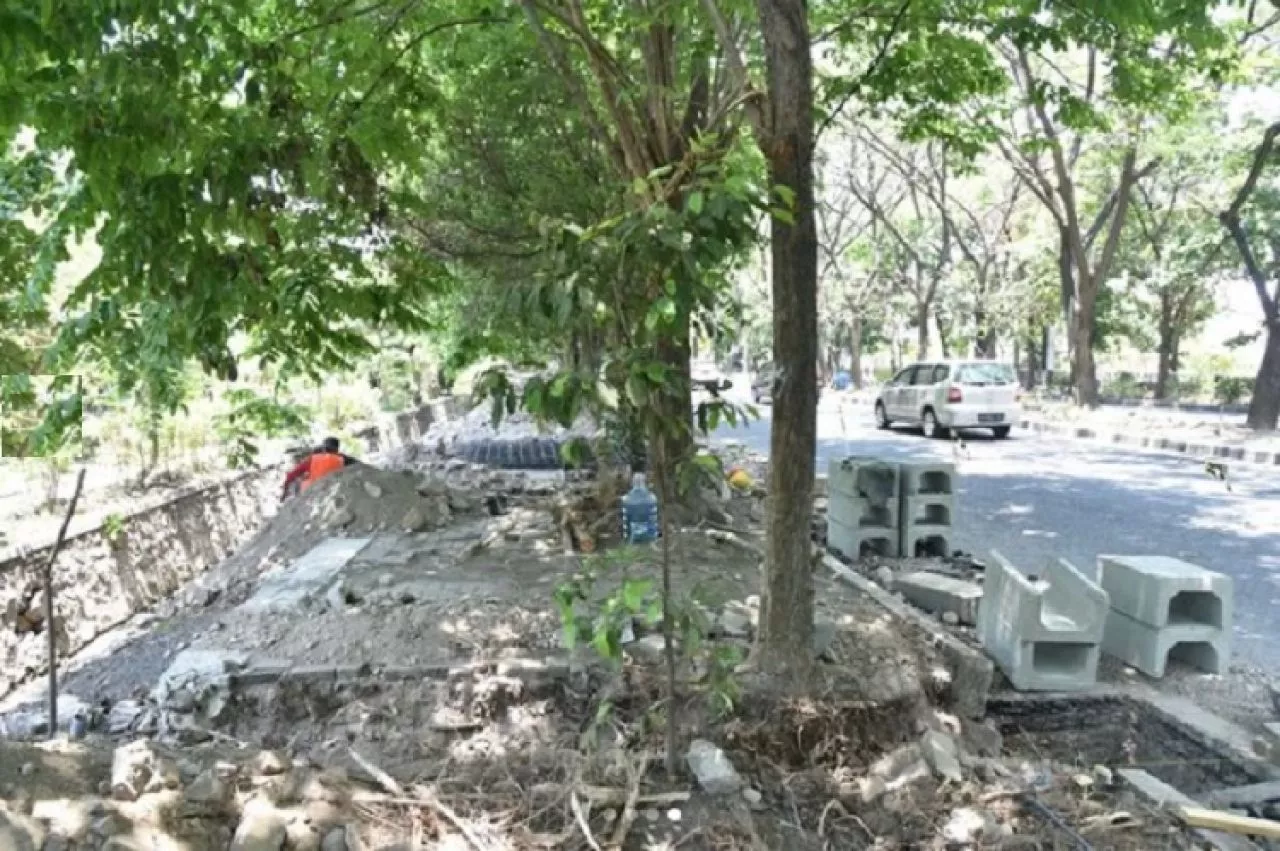 Warga Sidoarjo Antisipasi Kemacetan, Ada Proyek Trotoar Jalan Lingkar barat