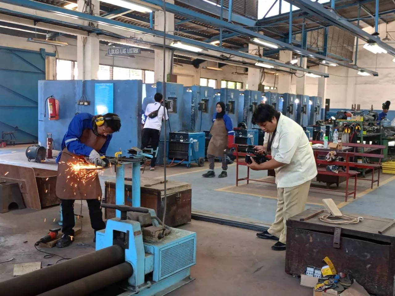 Lulus Kursus Las Di BLK Surabaya Dapat Kerja Di Korsel