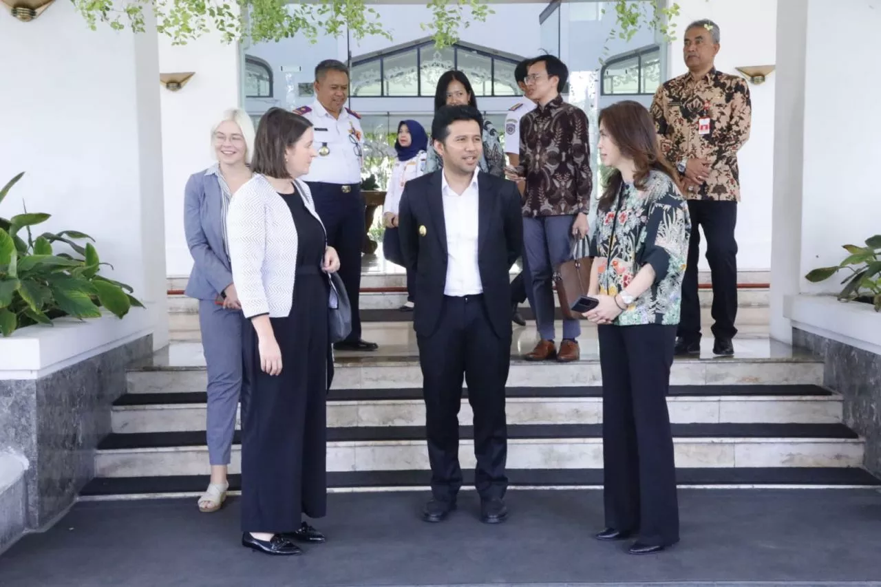 Emil Dardak Bahas Kolaborasi Bidang Infrastruktur, Pendidikan dan Pengembangan KEK Dengan Inggris