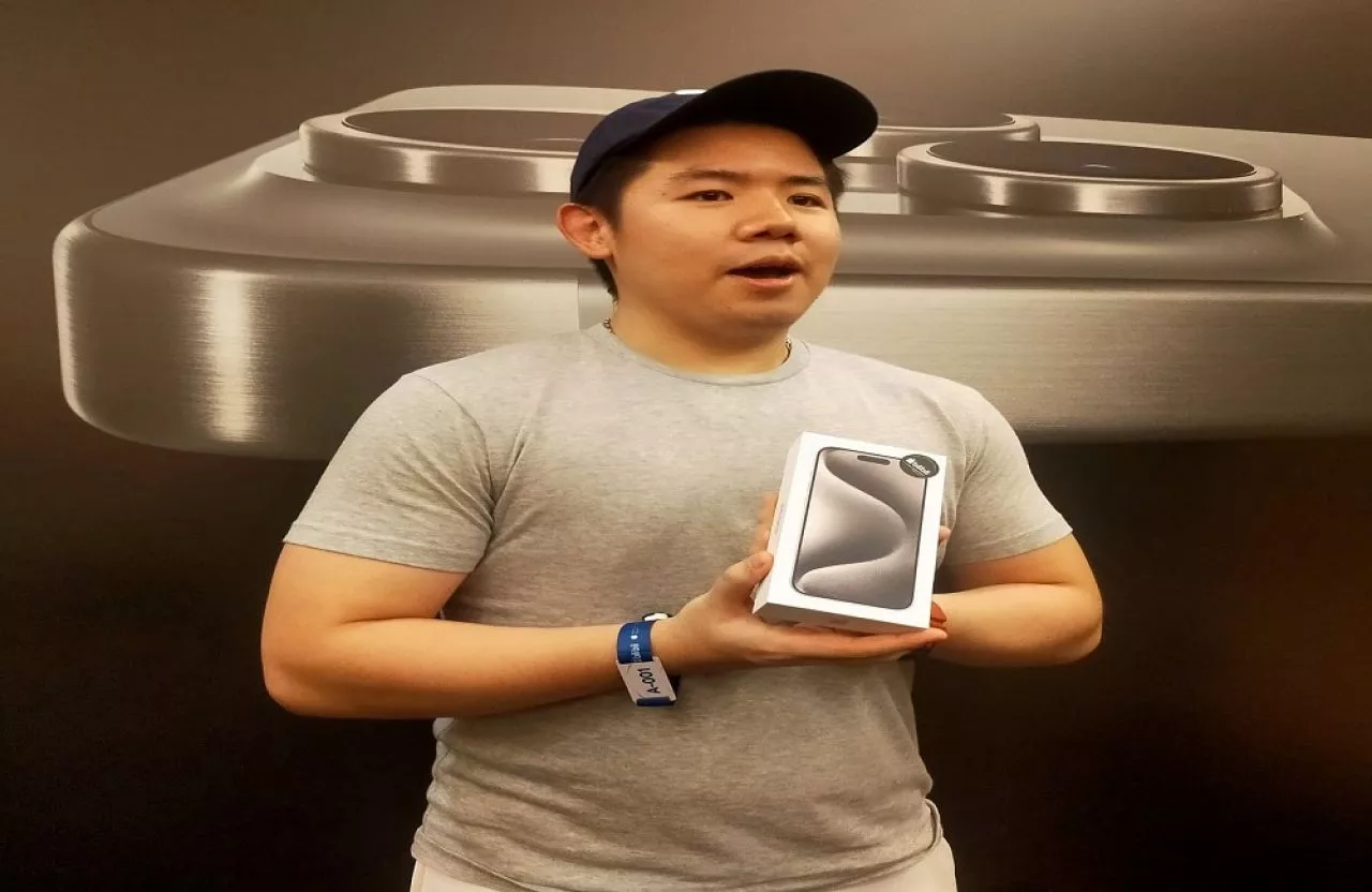 Serentak Di Gelar 2 Kota, Blibli Gelar Pre-Order iPhone 15 Series Bertema Midnight Launch