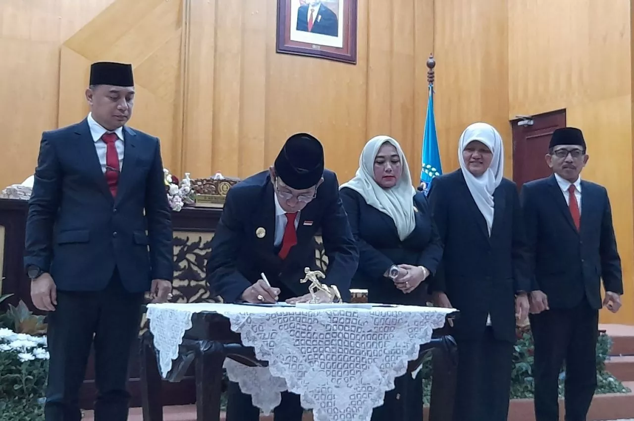 APBD 2024 Ditetapkan 10 November, Adi Sutarwijono: Kita Khidmati Jiwa Kepahlawanan Arek Suroboyo