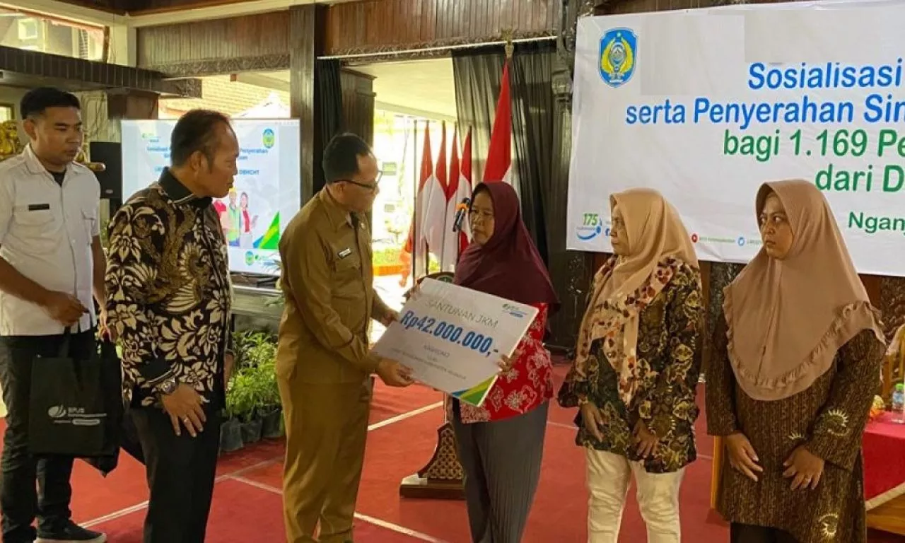1.169 Petani Tembakau Nganjuk Dapat BPJS Ketenagakerjaan