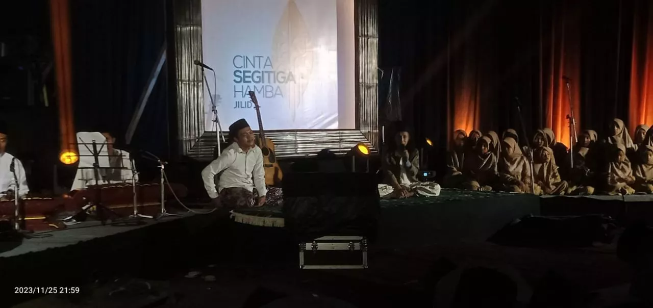 Cinta Segitiga Hamba, Perayaan Maulid nabi Dengan Cara Tidak Biasa