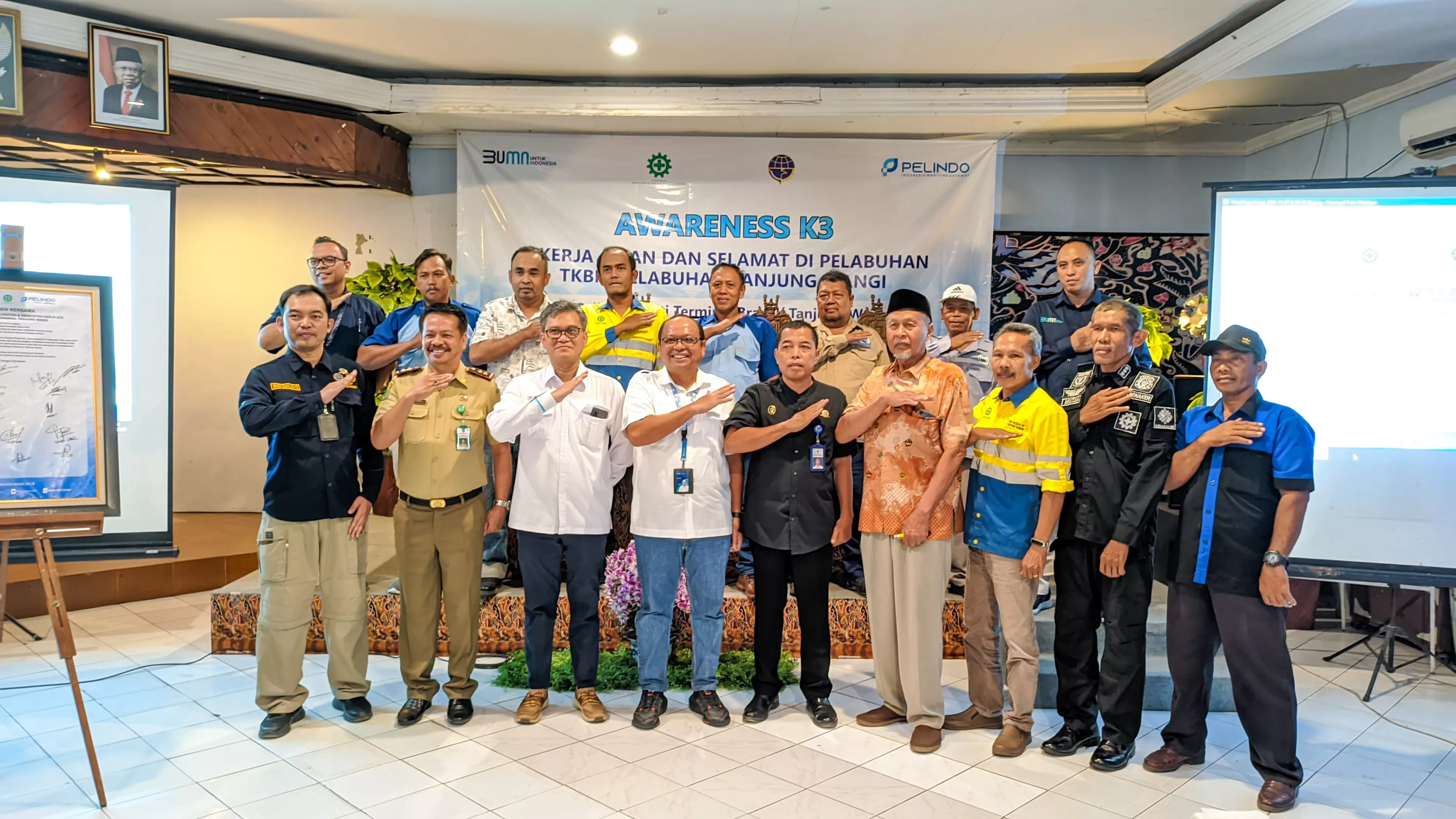 Pelindo Berikan AWARENESS K3 di Pelabuhan Tanjung Wangi