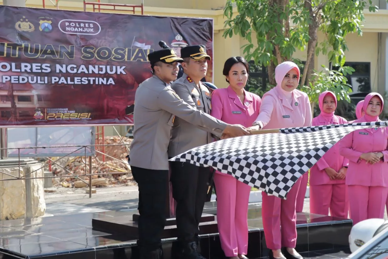 Polres Nganjuk dan Pengurus Bhayangkari Nganjuk Kirim Dua Truk Bantuan Sosial Peduli Palestina
