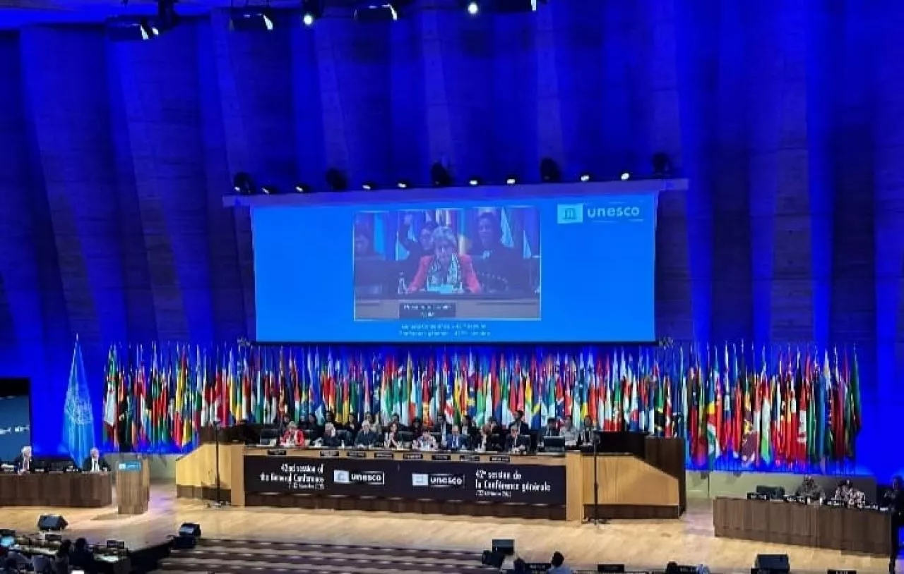 Bahasa Indonesia Sah jadi Bahasa resmi Di UNESCO