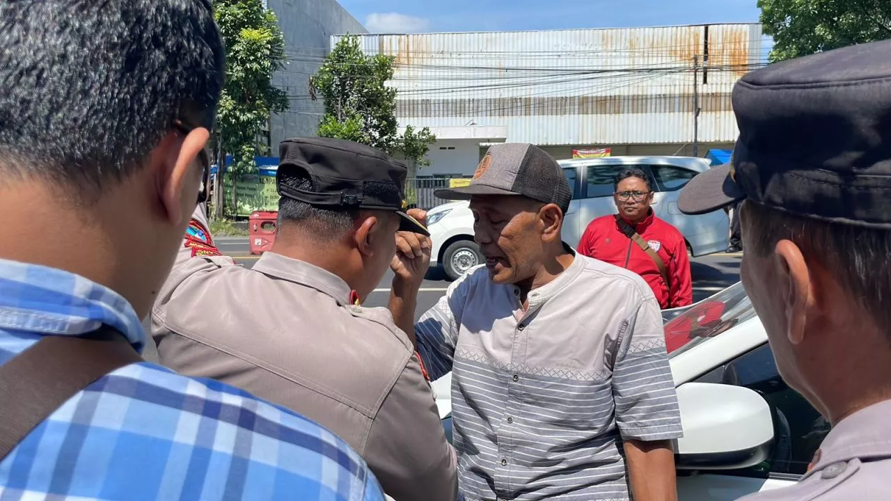 Ganggu Pelayanan SIM, Polres Malang Amankan Belasan Calo di Satpas Singosari