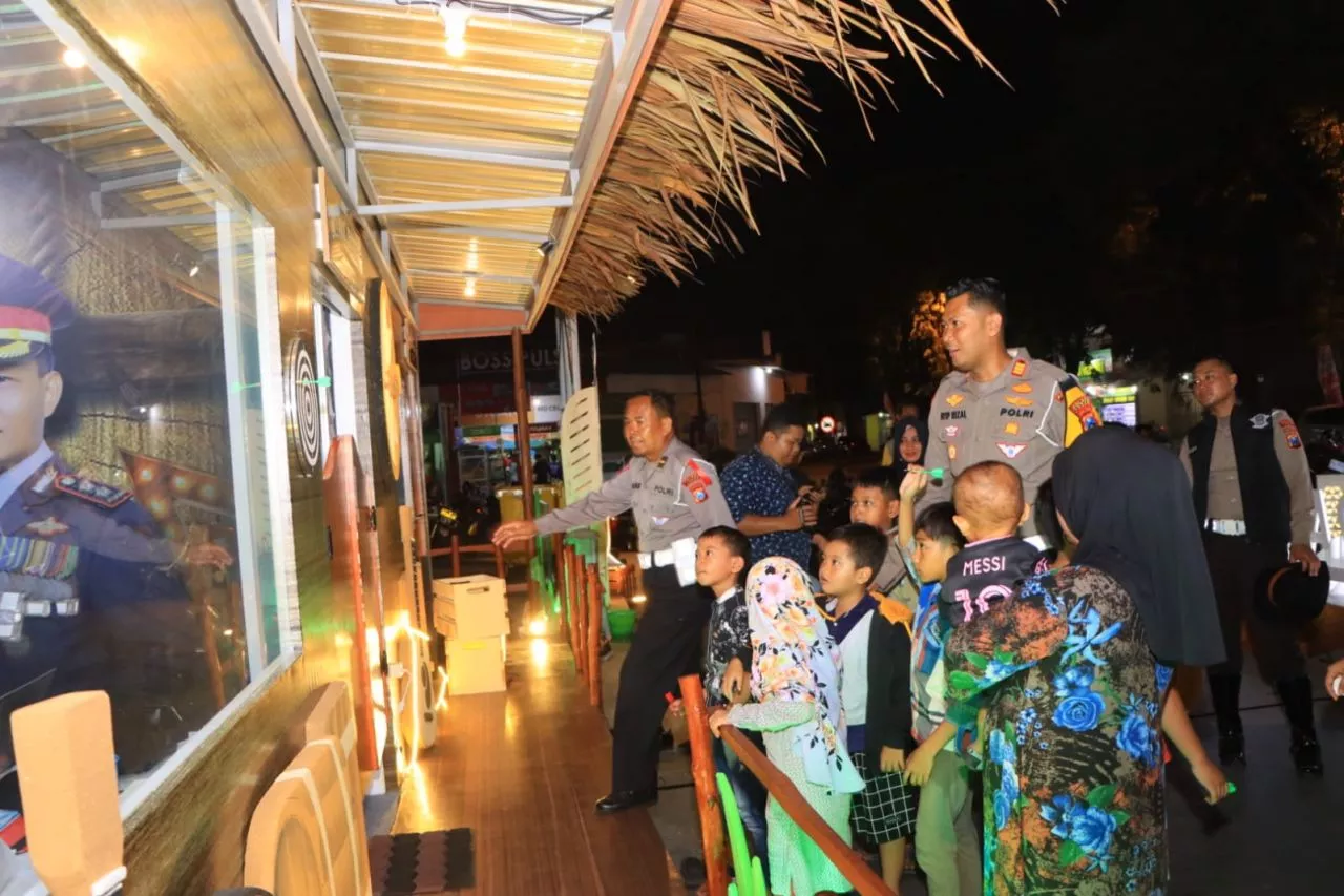Lokasi Strategis, Pos Pelayanan Nataru Polres Tuban Angkat Tema Cowboy dan Sheriff Siap Manjakan Pen