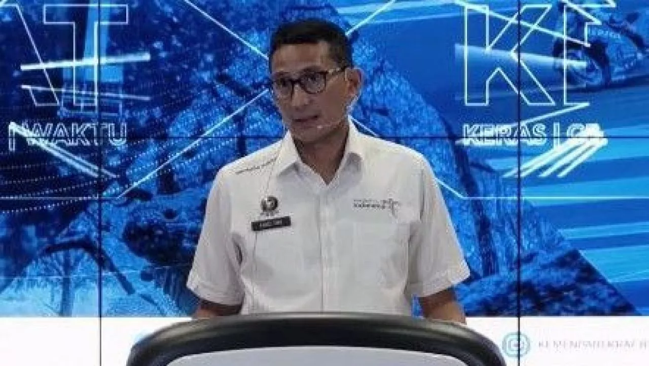 Hindari Sebaran Covid-19 Di Singapura, Sandiaga Uno Imbau Masyarakat Untuk Wisata Di Indonesia Saja
