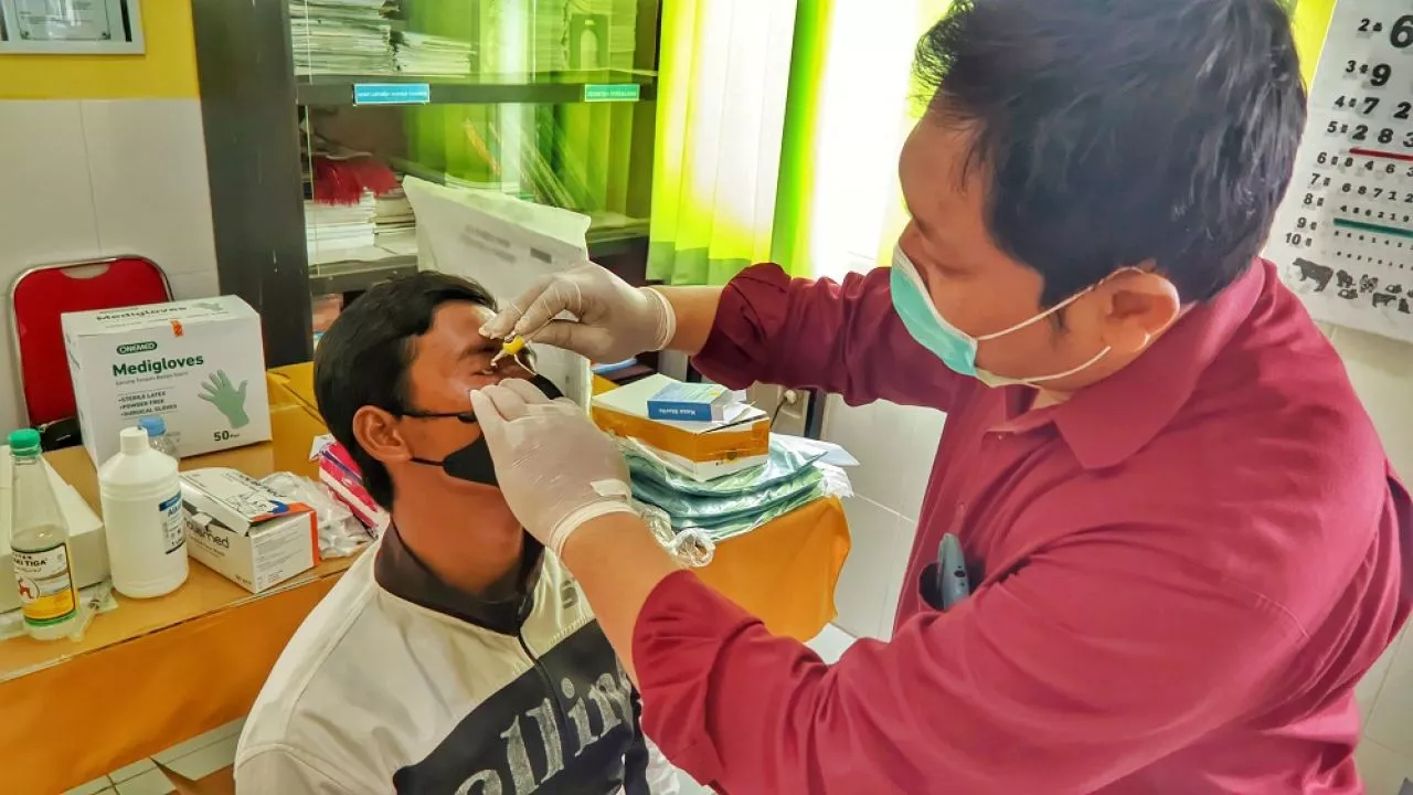 Tim Yankes Bergerak Pemprov Jatim Layani 9.996 Masyarakat Kepulauan Terpencil Selama 2019-2023