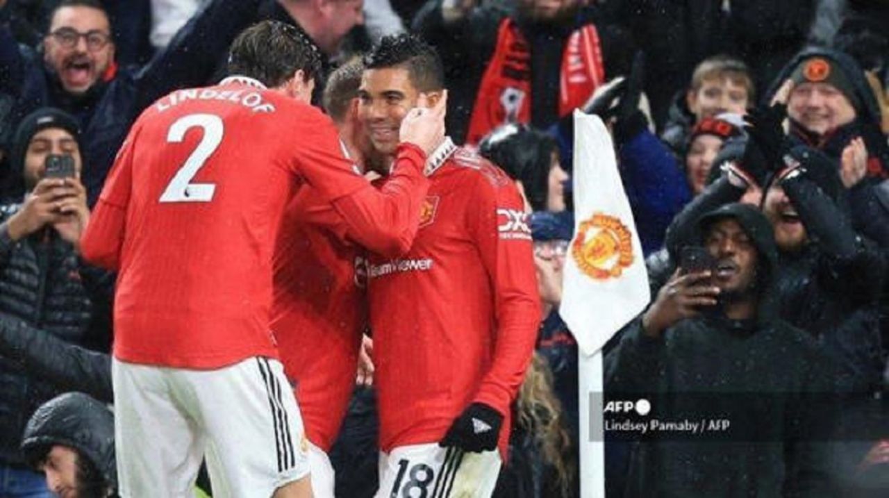 Casemiro Absen, Arsenal Bakal Bantai Manchester United