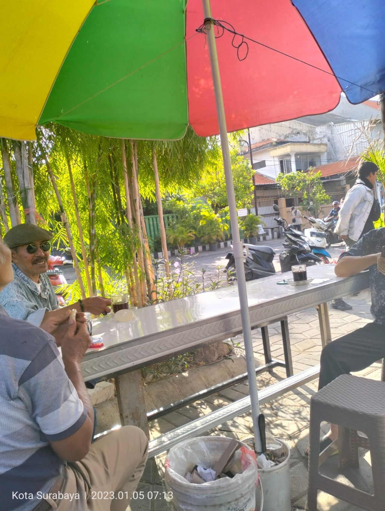 Jadi Penulis Koq Nyebelin