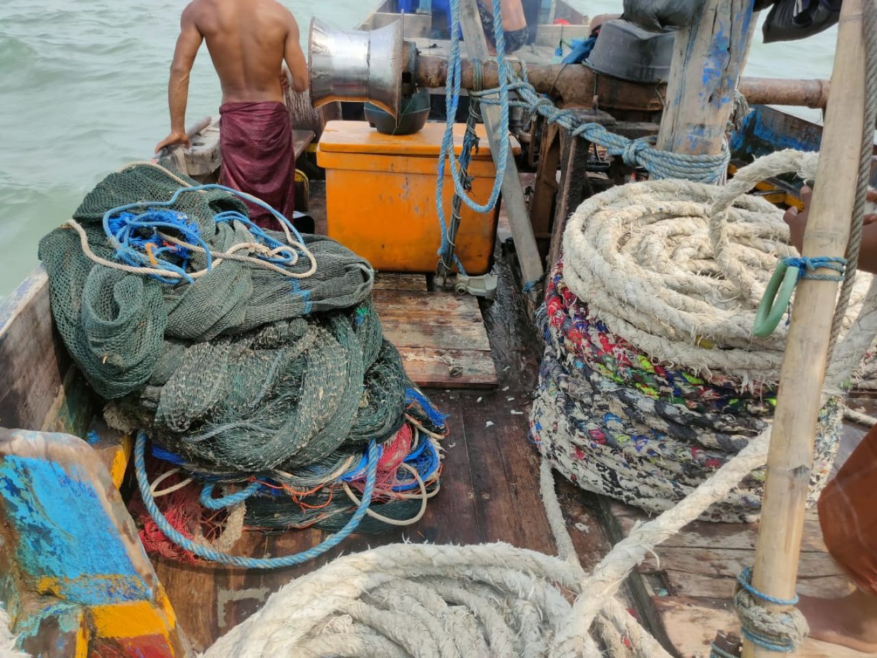 Peralatan jaring trawl
