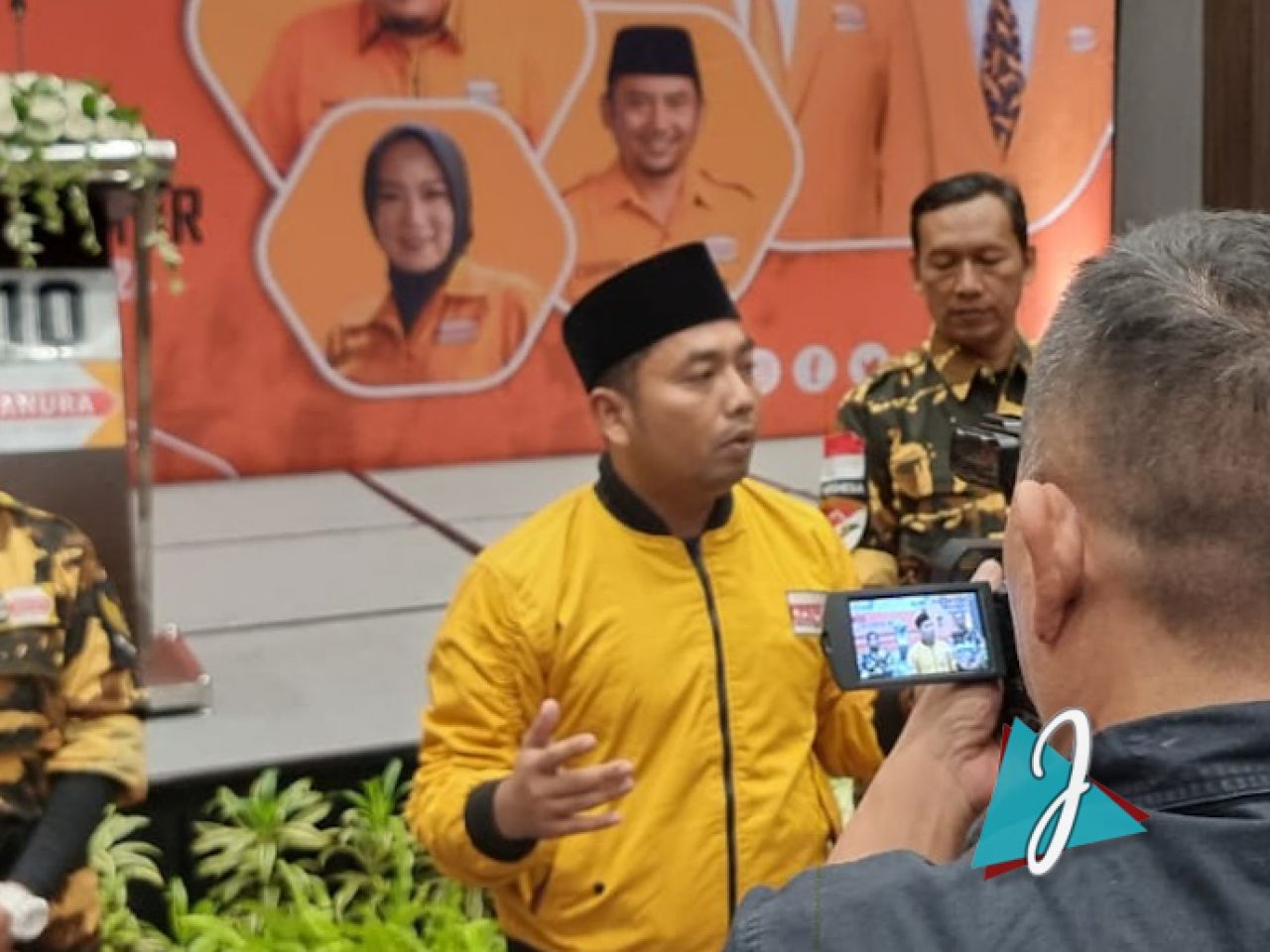 Bertandang ke Jatim, Ketum DPP Hanura Disambut Antusias Para Kader